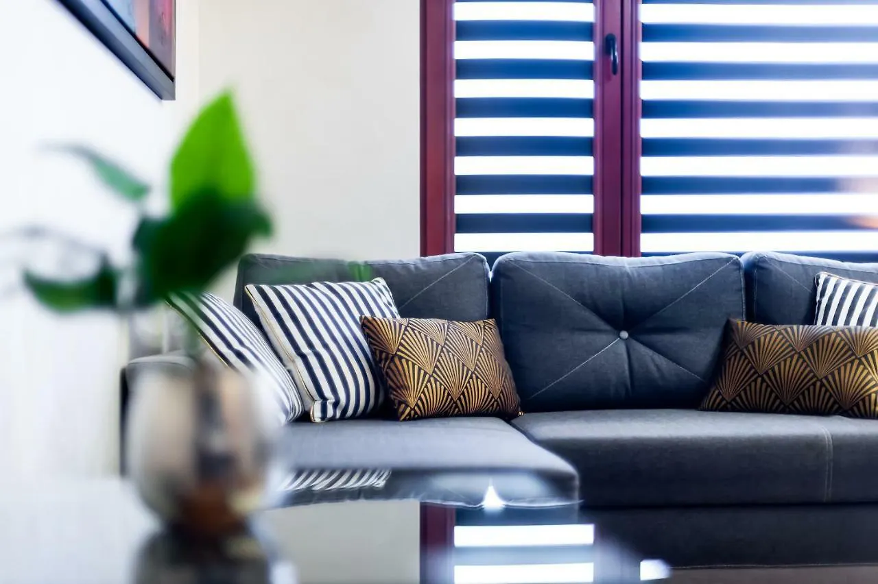 Clicktheflat Luxury Apartment In Warsaw